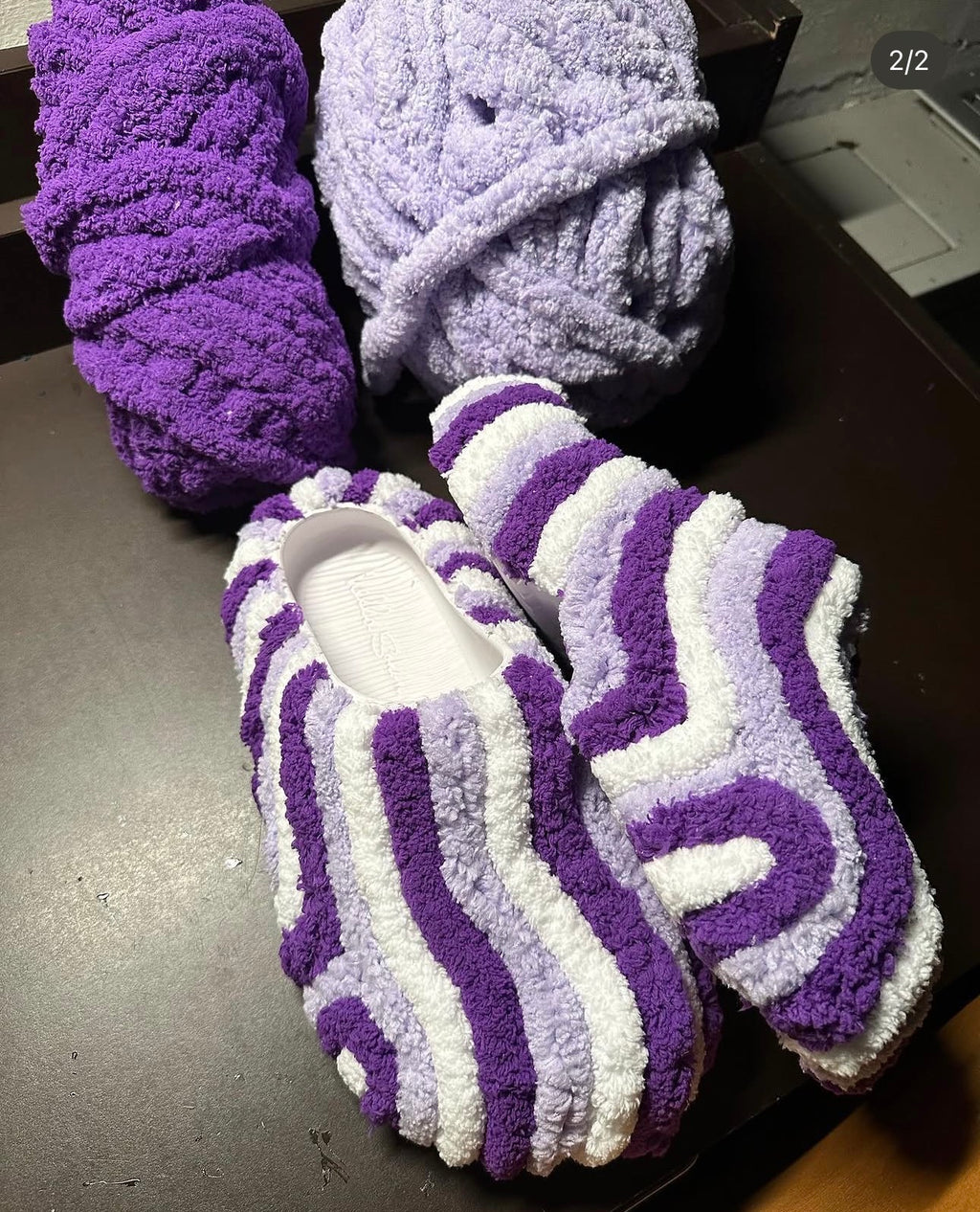 Two tone purple slippers
