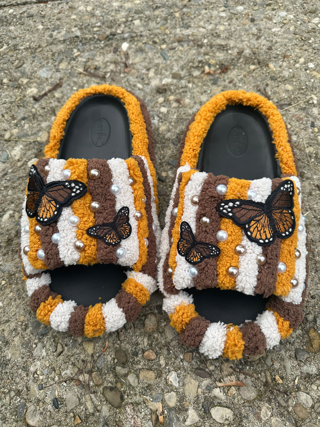 Neutral butterfly slides
