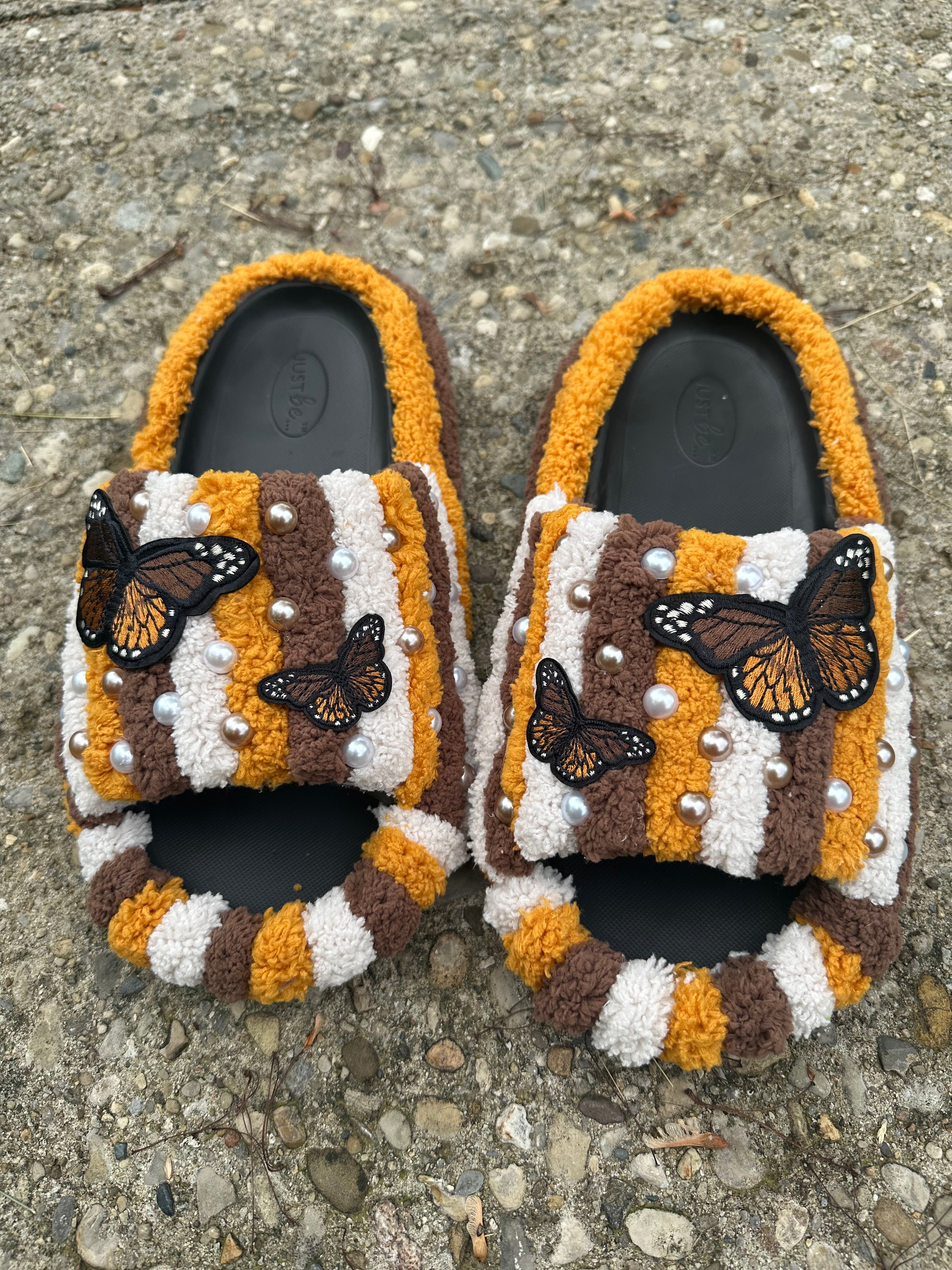 Neutral butterfly slides
